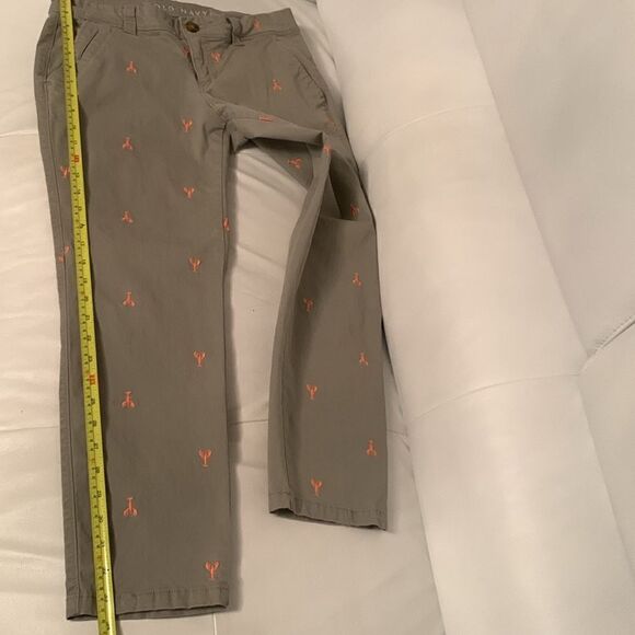 Old Navy Khaki Embroidered Lobster Cropped Pants Size 4 - Picture 6 of 11